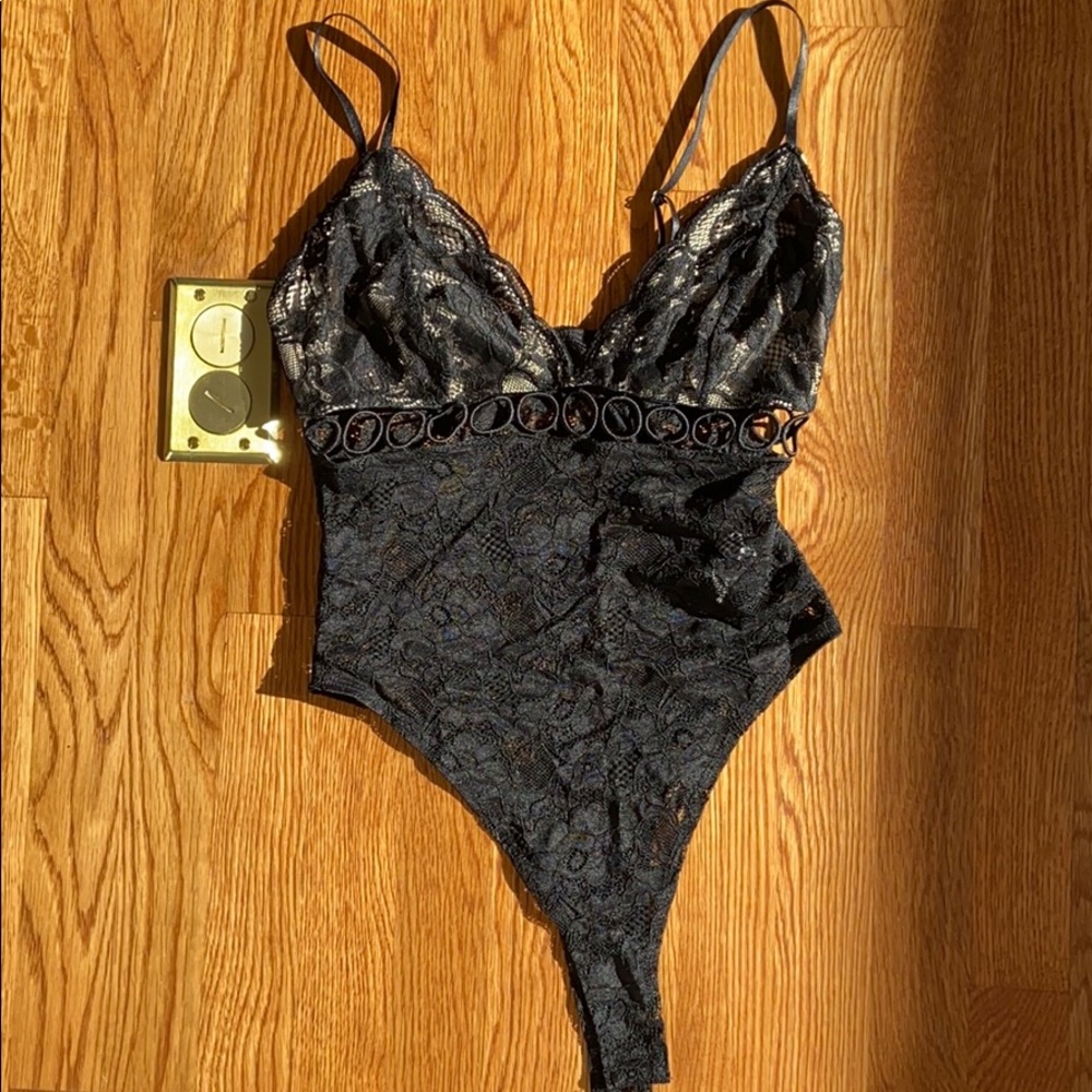 Fashion Nova Lace Bodysuit